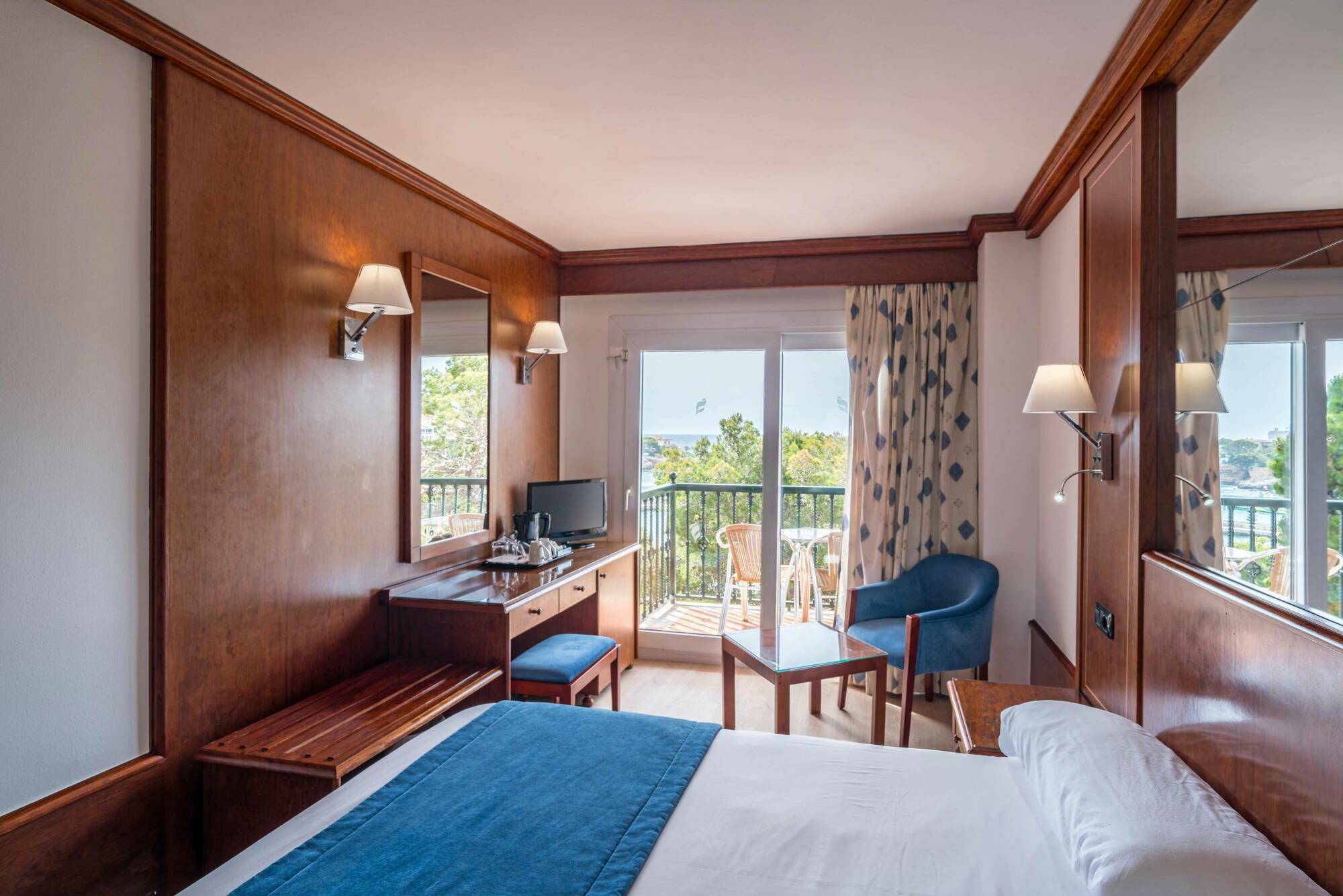 Thb Felip - Adults Only Hotel